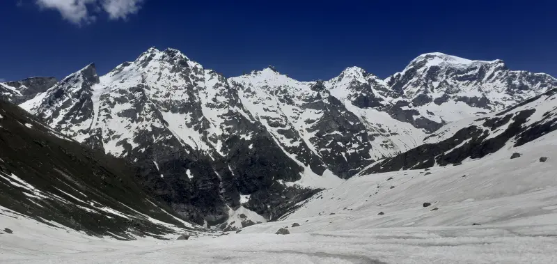 Indraasan Peak (6221M) gallery image